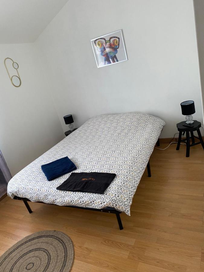 Hotel Chambre Privee Dammarie Les Lys Exterior foto